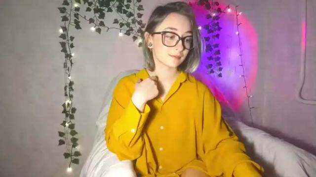 Image 10 of moonlight__lovers Stream on Chaturbate on 15 months ago