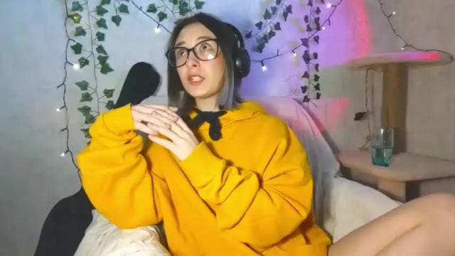 Image 11 of moonlight__lovers Stream on Chaturbate on 12 months ago