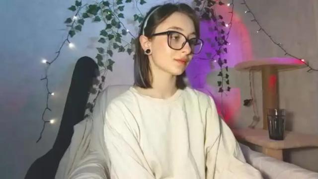 Image 6 of moonlight__lovers Stream on Chaturbate on 12 months ago