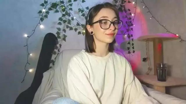 Image 7 of moonlight__lovers Stream on Chaturbate on 12 months ago