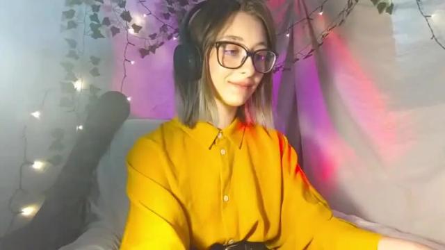 Image 11 of moonlight__lovers Stream on Chaturbate on 12 months ago