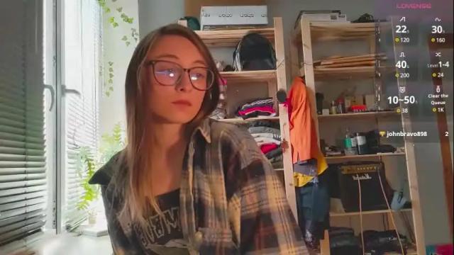Image 2 of moonlight__lovers Stream on Chaturbate on 2 months ago