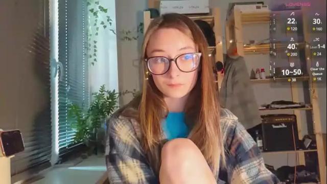 Image 10 of moonlight__lovers Stream on Chaturbate on 2 months ago