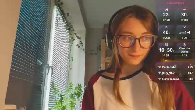 Image 12 of moonlight__lovers Stream on Chaturbate on 24 days ago