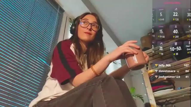 Image 7 of moonlight__lovers Stream on Chaturbate on 24 days ago