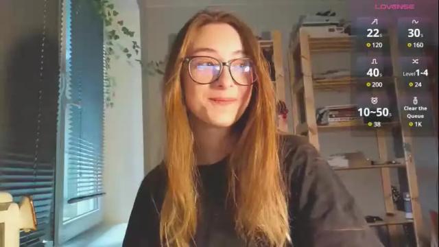 Image 6 of moonlight__lovers Stream on Chaturbate on 1 day ago