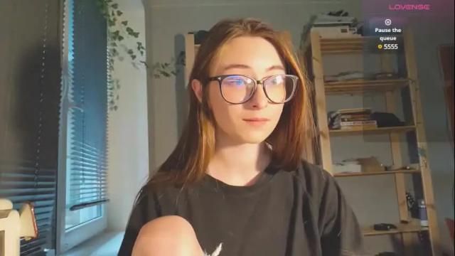 Image 7 of moonlight__lovers Stream on Chaturbate on 1 day ago