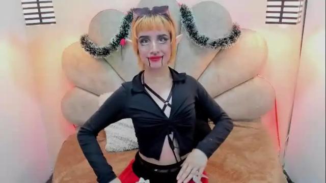 Image 12 of moonlight_love Stream on Chaturbate on 6 days ago