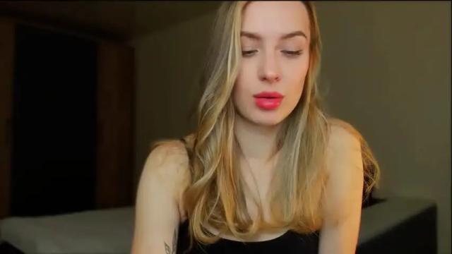 Image 3 of moonlight_sun Stream on Chaturbate on 15 months ago