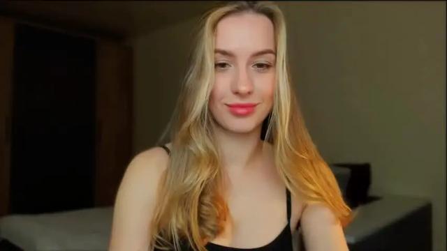 Image 8 of moonlight_sun Stream on Chaturbate on 15 months ago