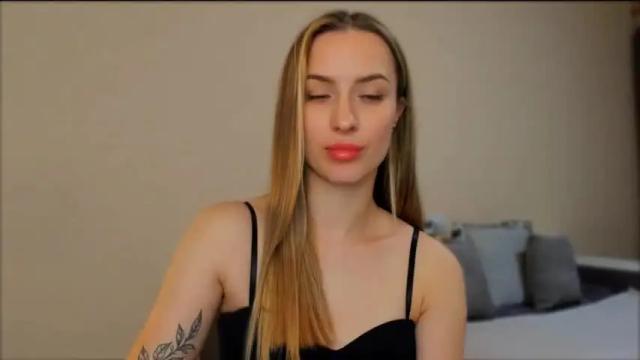 Image 8 of moonlight_sun Stream on Chaturbate on 14 months ago