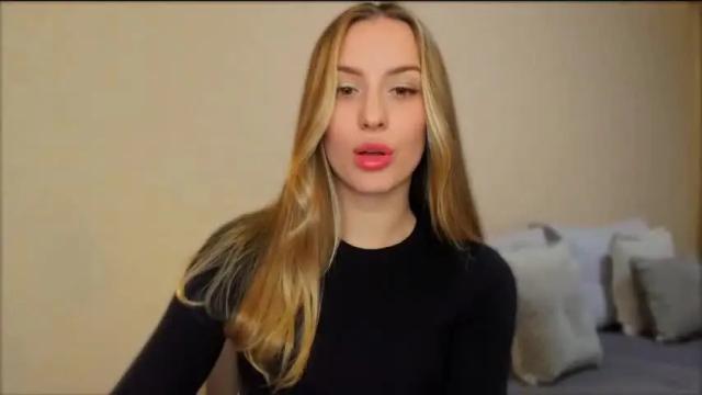 Image 11 of moonlight_sun Stream on Chaturbate on 14 months ago