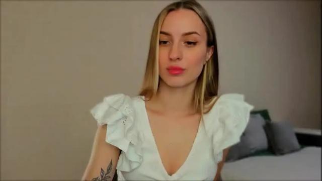 Image 4 of moonlight_sun Stream on Chaturbate on 14 months ago