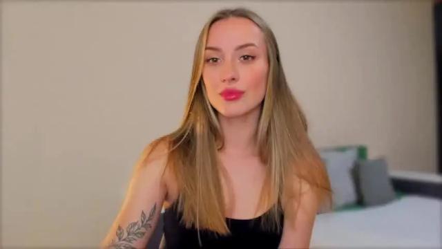 Image 3 of moonlight_sun Stream on Chaturbate on 14 months ago