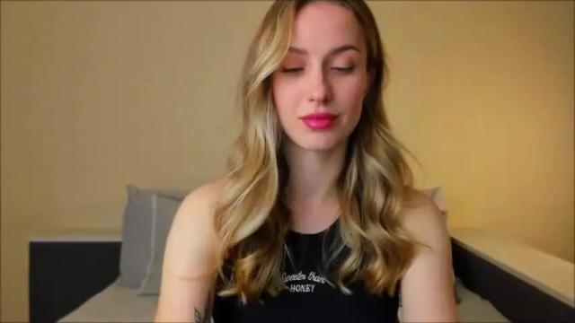 Image 2 of moonlight_sun Stream on Chaturbate on 13 months ago