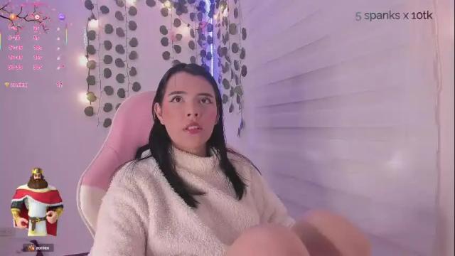 Image 3 of moonliight__ Stream on Chaturbate on 2 months ago