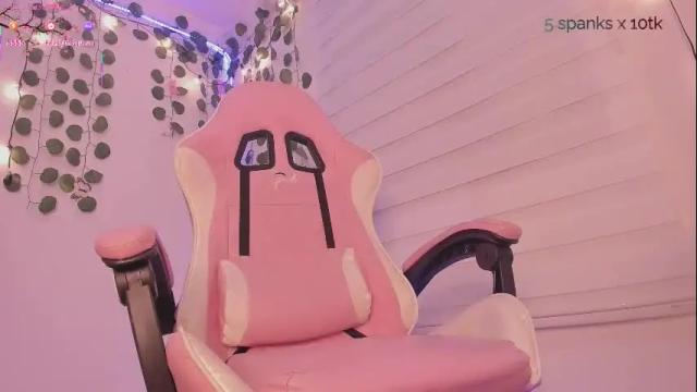 Image 6 of moonliight__ Stream on Chaturbate on 1 month ago