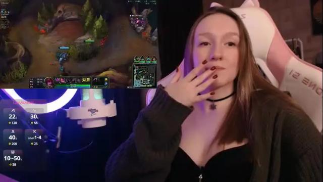 Image 8 of moonlish_siren Stream on Chaturbate on 2 months ago