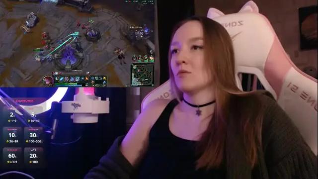 Image 8 of moonlish_siren Stream on Chaturbate on 2 months ago