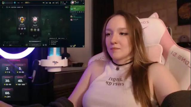 Image 11 of moonlish_siren Stream on Chaturbate on 1 month ago