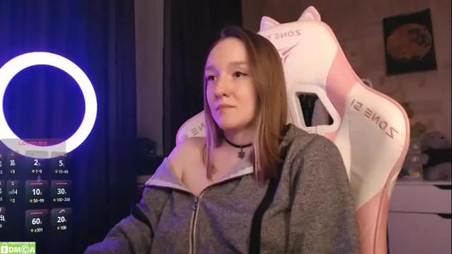 Image 10 of moonlish_siren Stream on Chaturbate on 1 month ago