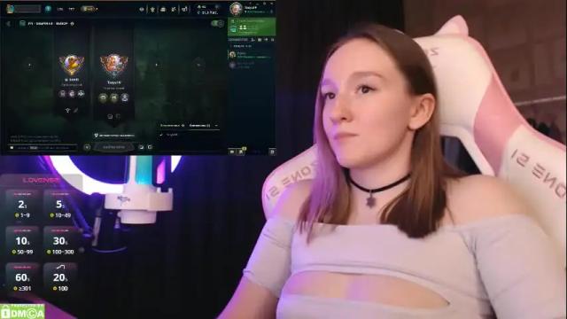 Image 2 of moonlish_siren Stream on Chaturbate on 18 days ago