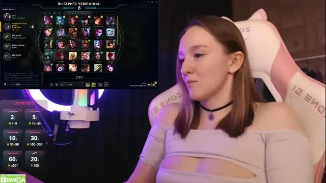 Image 4 of moonlish_siren Stream on Chaturbate on 18 days ago