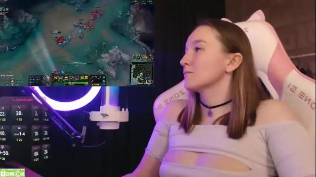 Image 7 of moonlish_siren Stream on Chaturbate on 18 days ago