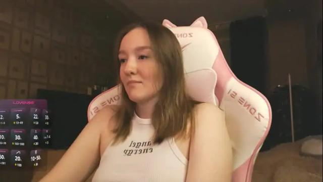 Image 2 of moonlish_siren Stream on Chaturbate on 11 days ago