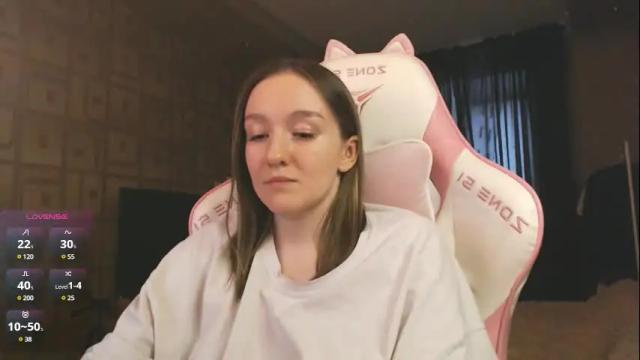 Image 12 of moonlish_siren Stream on Chaturbate on 9 days ago
