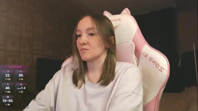 Image 2 of moonlish_siren Stream on Chaturbate on 9 days ago