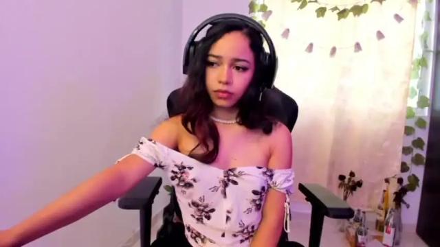 Image 12 of moonmadison Stream on Chaturbate on 18 months ago