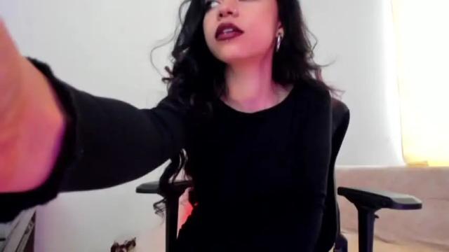 Image 2 of moonmadison Stream on Chaturbate on 13 months ago