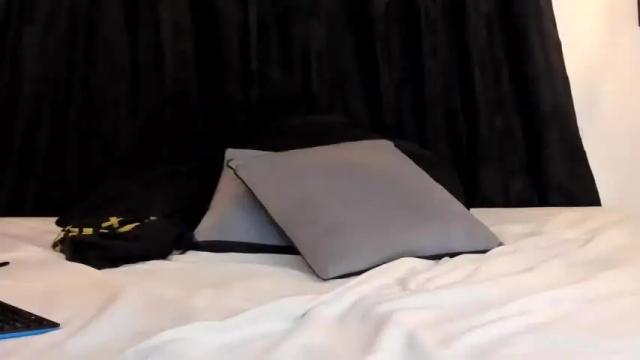 Image 2 of moonmisty Stream on Chaturbate on 13 months ago