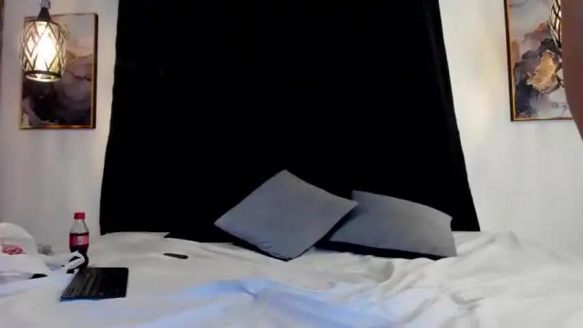 Image 4 of moonmisty Stream on Chaturbate on 13 months ago