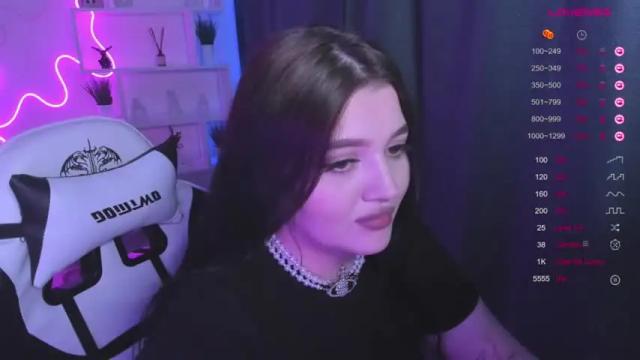 Image 6 of moonrenata Stream on Chaturbate on 14 months ago