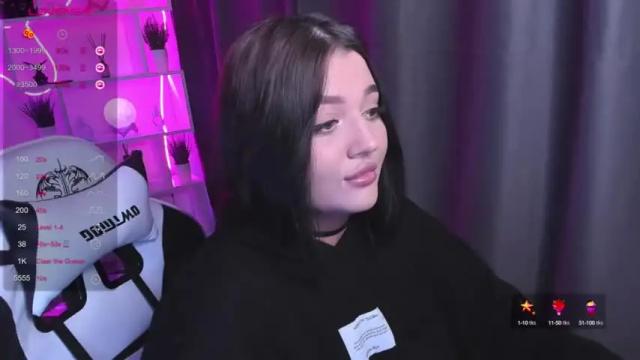 Image 2 of moonrenata Stream on Chaturbate on 14 months ago