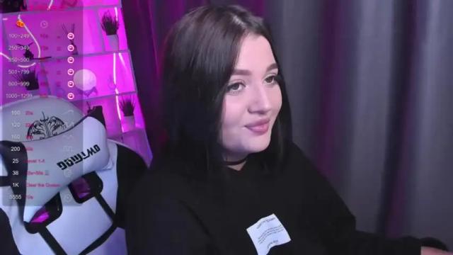 Image 3 of moonrenata Stream on Chaturbate on 14 months ago
