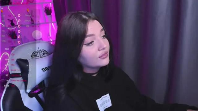 Image 8 of moonrenata Stream on Chaturbate on 14 months ago