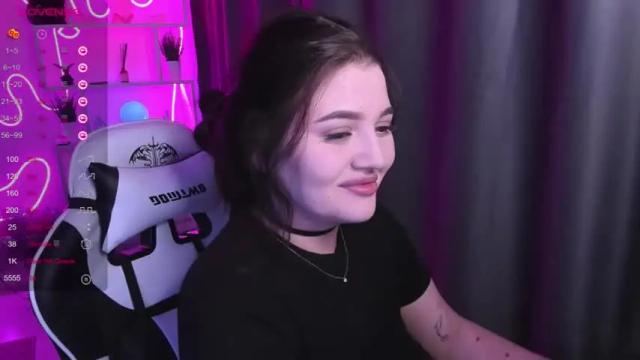 Image 3 of moonrenata Stream on Chaturbate on 14 months ago