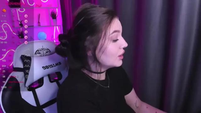 Image 6 of moonrenata Stream on Chaturbate on 14 months ago