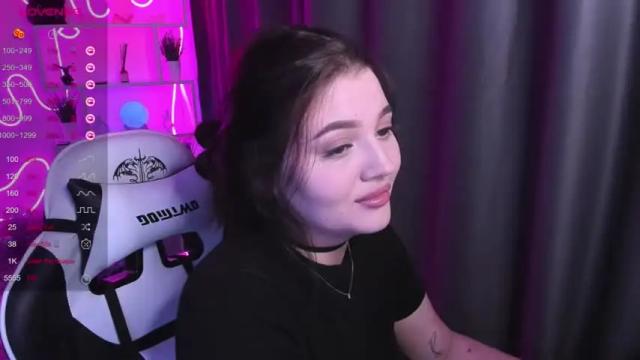 Image 8 of moonrenata Stream on Chaturbate on 14 months ago