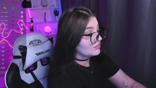 Image 11 of moonrenata Stream on Chaturbate on 14 months ago