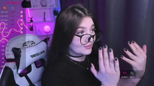 Image 2 of moonrenata Stream on Chaturbate on 14 months ago