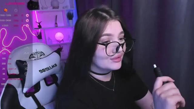 Image 3 of moonrenata Stream on Chaturbate on 14 months ago