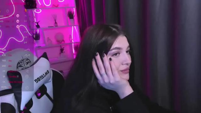 Image 11 of moonrenata Stream on Chaturbate on 14 months ago