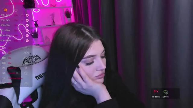Image 12 of moonrenata Stream on Chaturbate on 14 months ago