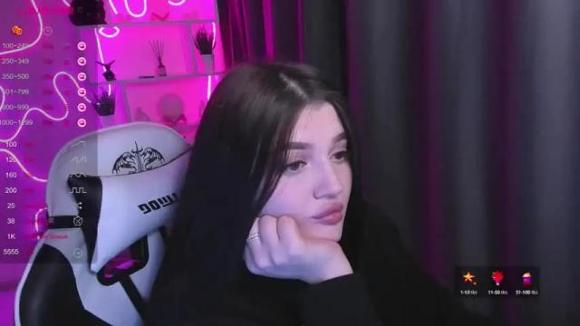 Image 4 of moonrenata Stream on Chaturbate on 14 months ago