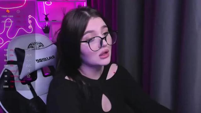 Image 3 of moonrenata Stream on Chaturbate on 14 months ago