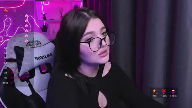 Image 6 of moonrenata Stream on Chaturbate on 14 months ago